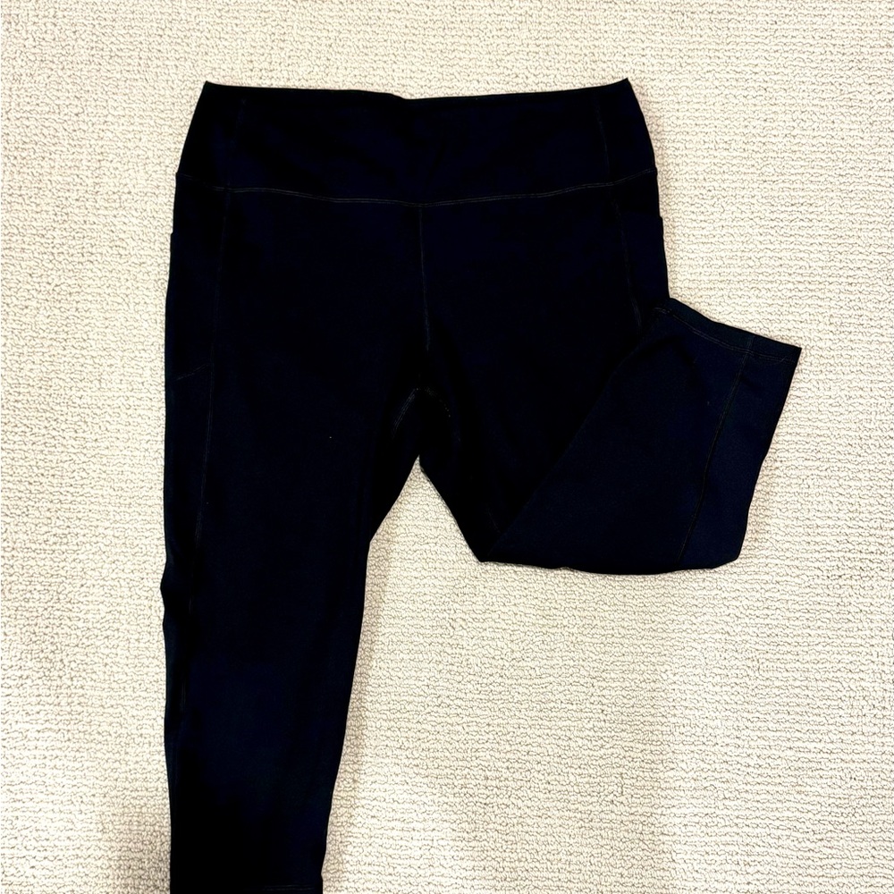 Gap Black Capri Leggings